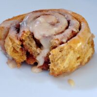 anadama cinnamon rolls