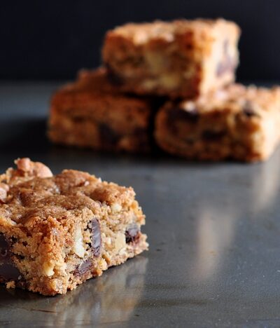 coconut blondies
