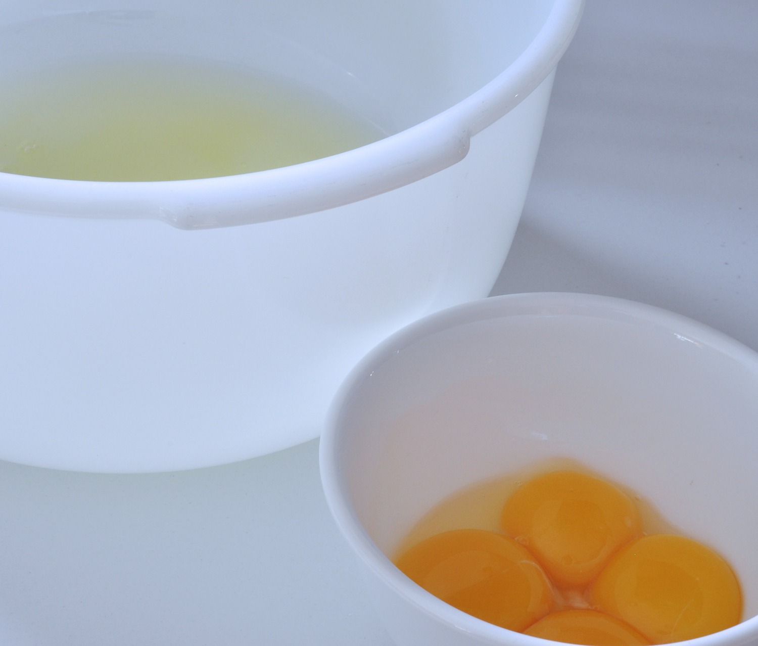 separating eggs