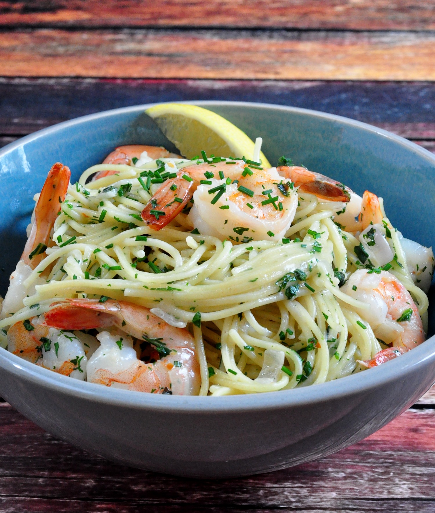 Yummy Vermicelli with Shrimp and Herbs