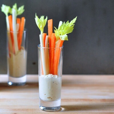 Recipe for Homemade Hummus on The Creekside Cook