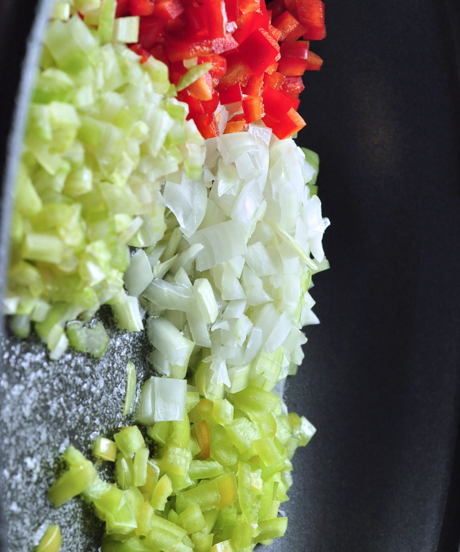 aromatics for Southwest Creamed Corn
