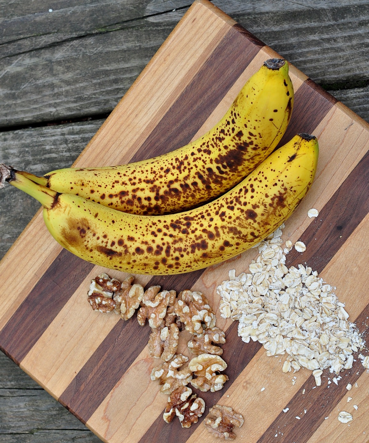 bananas, oats and nuts